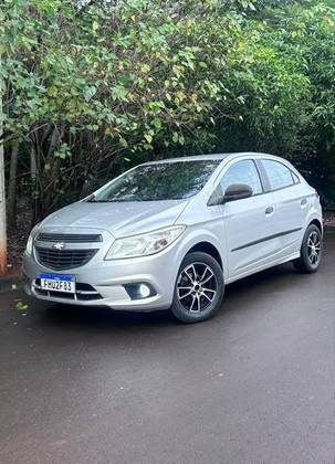 CHEVROLET ONIX 1.0 MPFI LS 8V FLEX 4P MANUAL CHEVROLET ONIX 1.0 MPFI LS 8V FLEX 4P MANUAL